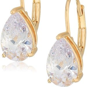 NWOT Pear Cut Gold Earrings